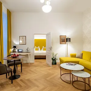 **** Hotel Theaterhotel & Austria