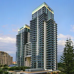 https://meriton-serviced-apartments-gold-coast.queenslandhotels.net